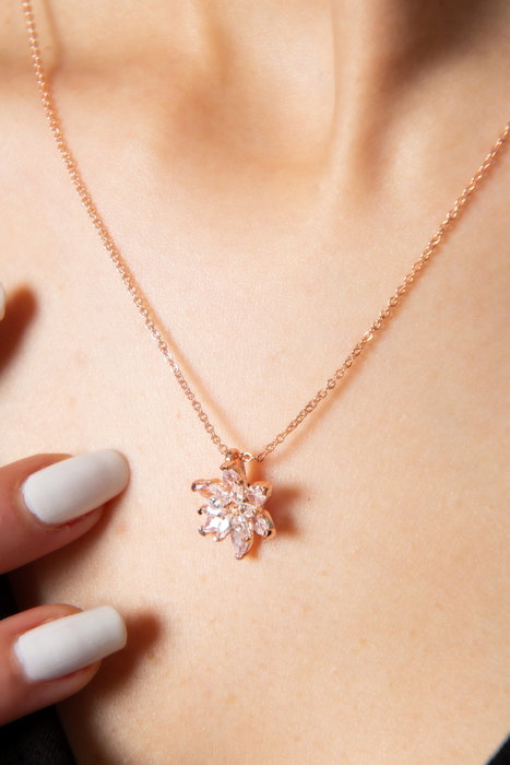 Heliophilia Silver Collar de Metal Rosa CK9545B